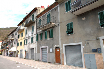 Rassina P.zza Mazzini 35 - Terratetto di 150 mq